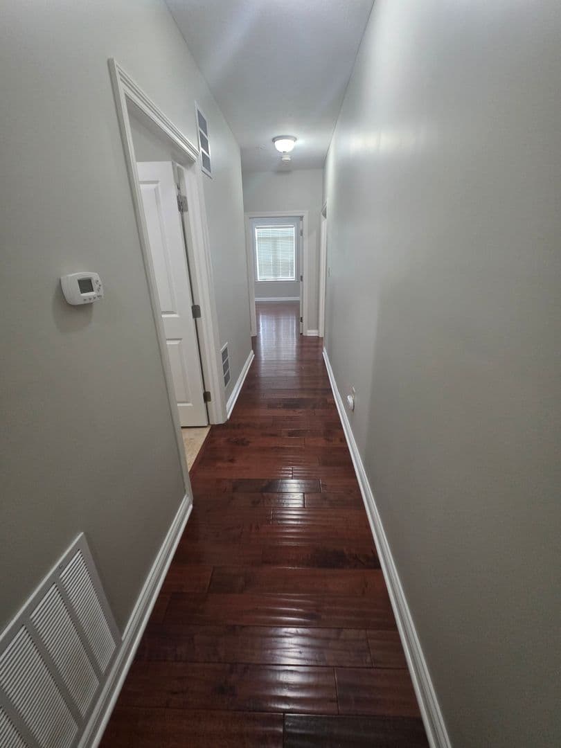 Indianapolis Apartment: 8555 One W Dr.