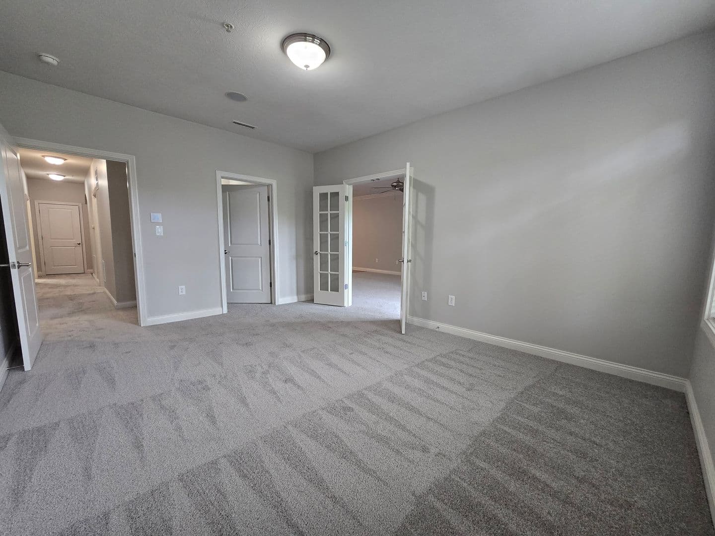Indianapolis Apartment: 8555 One W Dr.