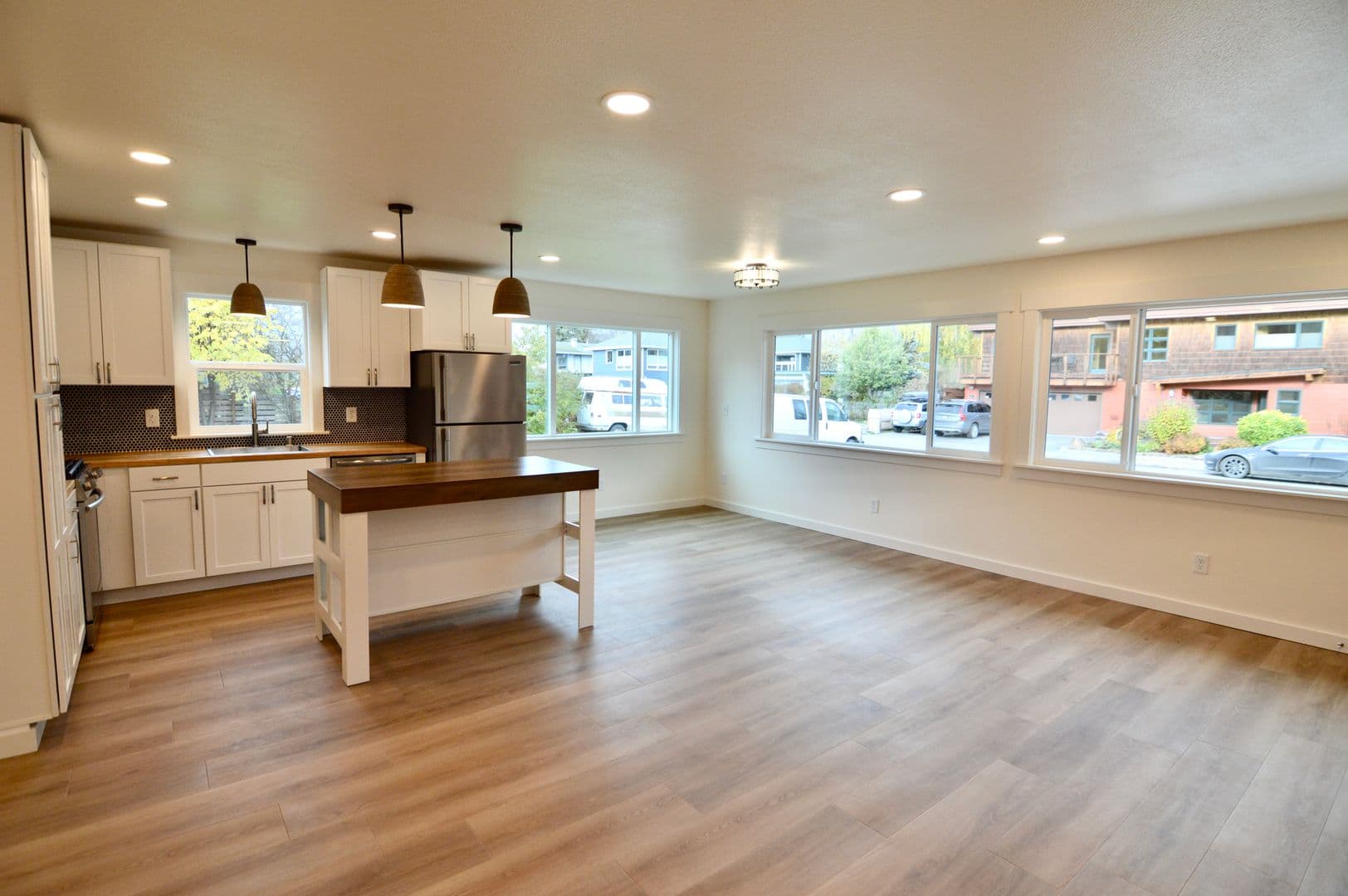 Anchorage Apartment: 532 W 19th Avenue