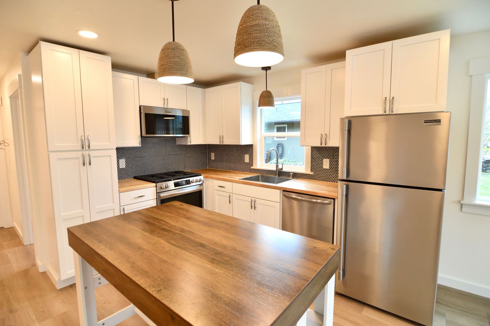 Anchorage Apartment: 532 W 19th Avenue