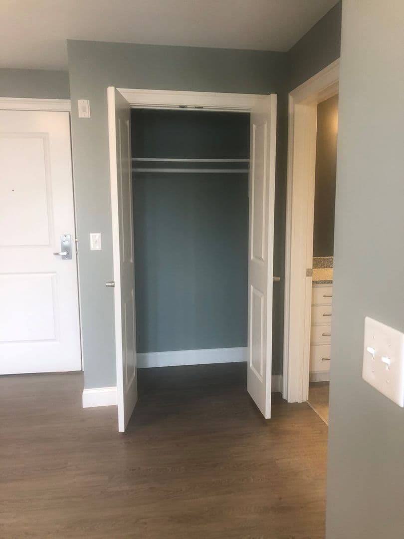 Dover Apartment: 50-60 Pointe Place