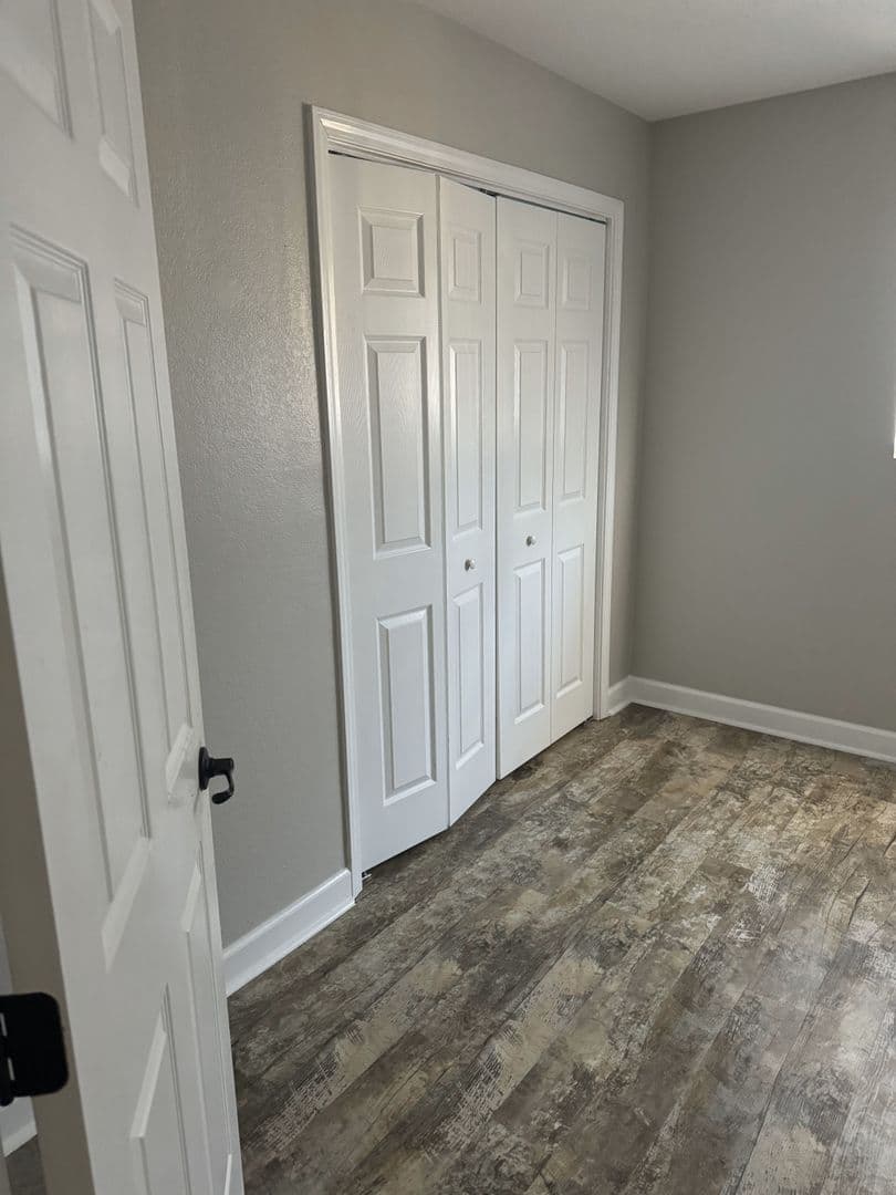 Oxford House: 1802 Jackson Ave W #68