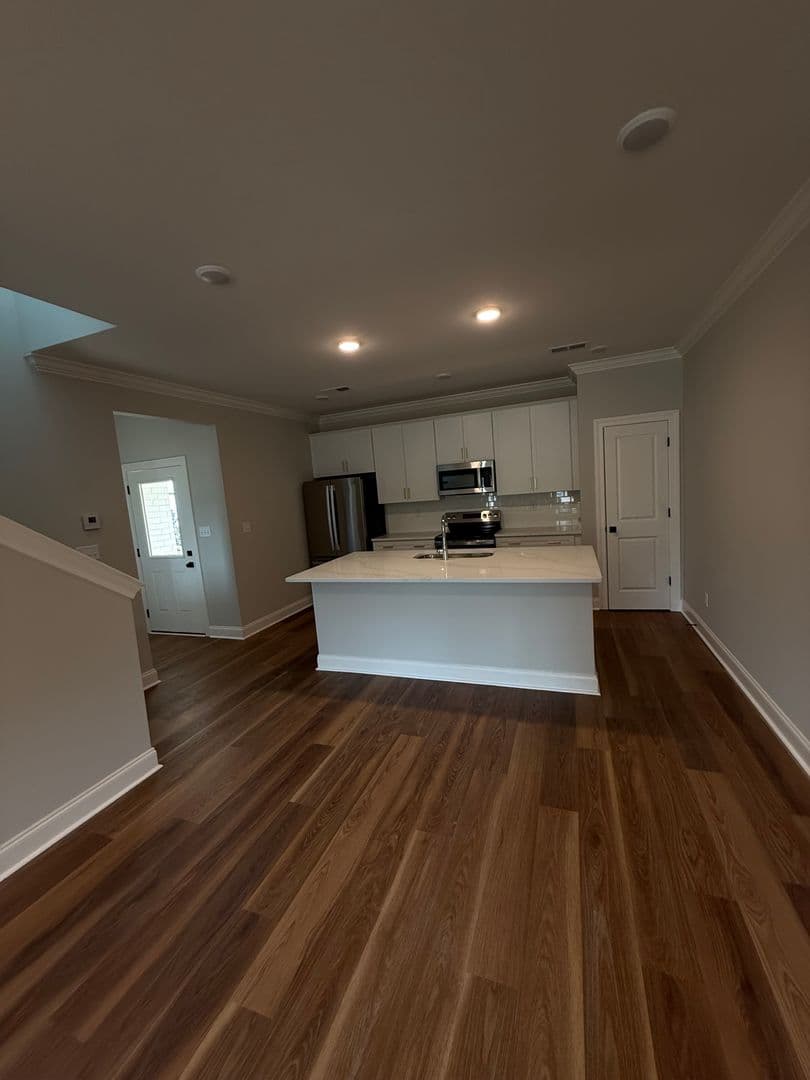 Oxford House: 3543 Fenwick Way