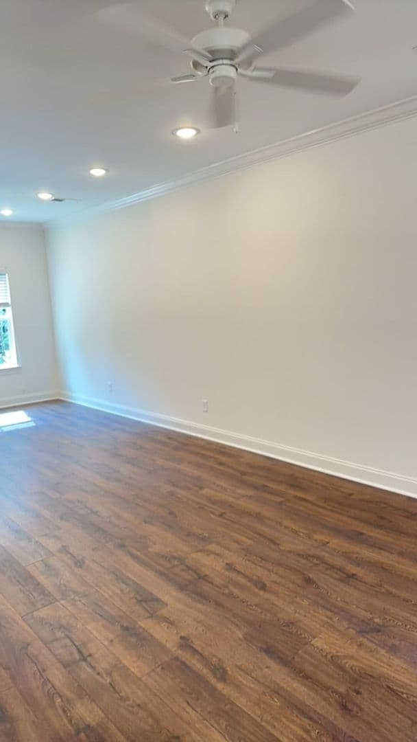 Oxford House: 507 Meadow Crest Circle