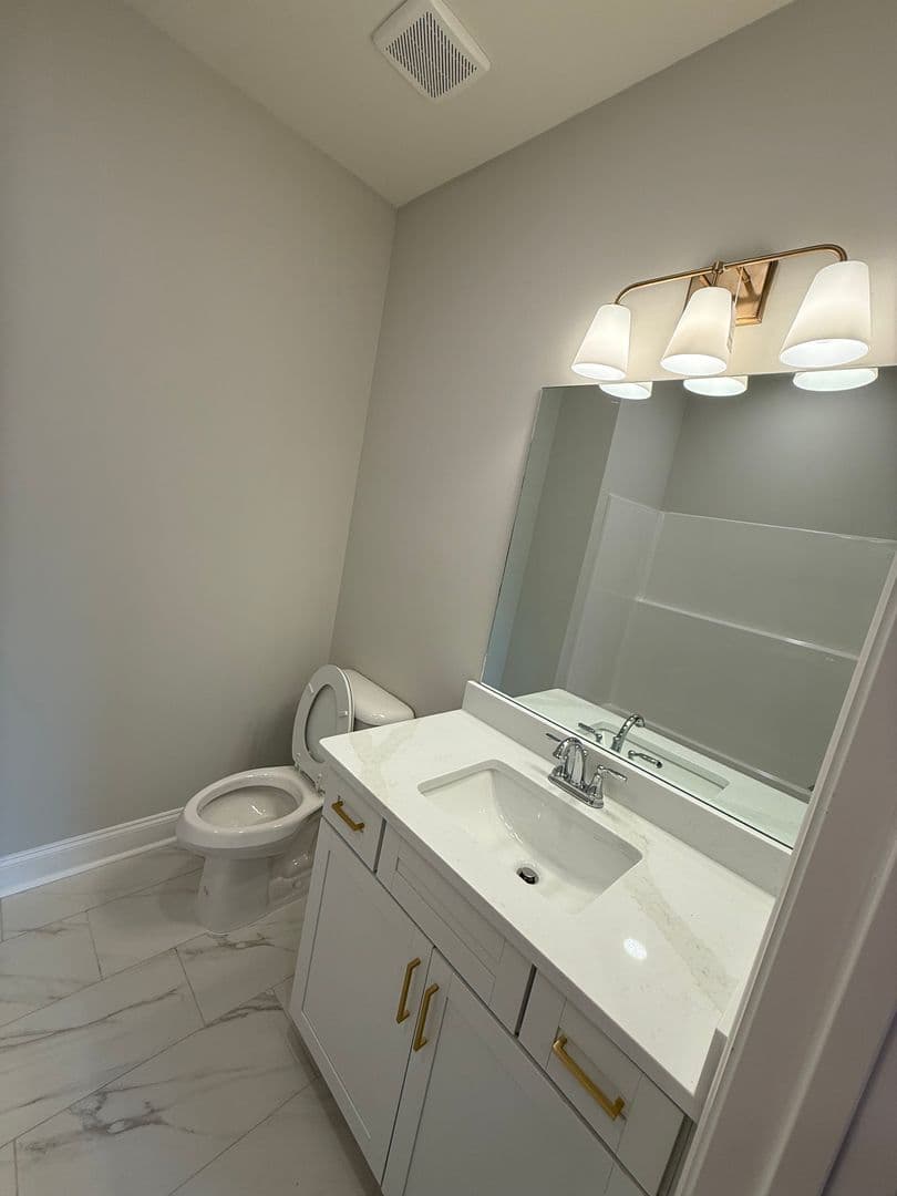 Oxford House: 3543 Fenwick Way