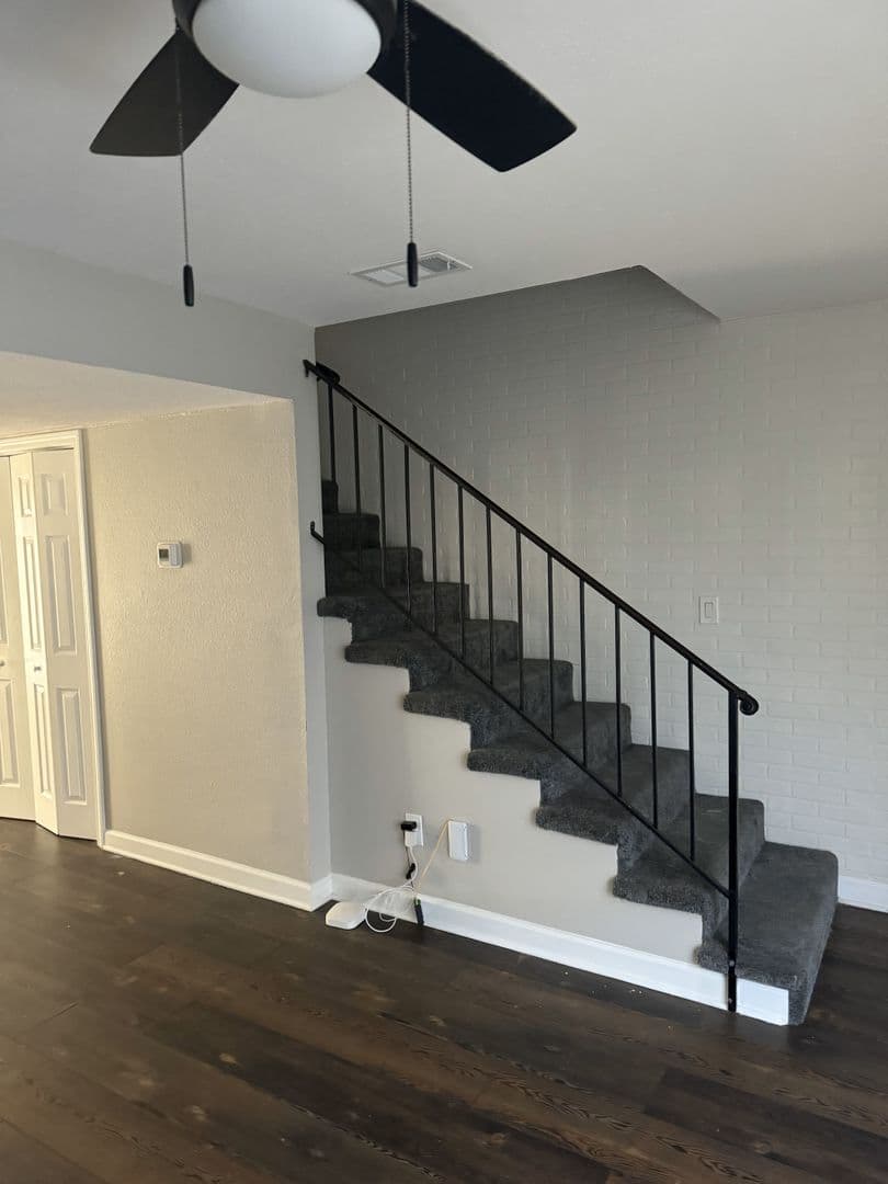 Oxford House: 1802 Jackson Ave W #68