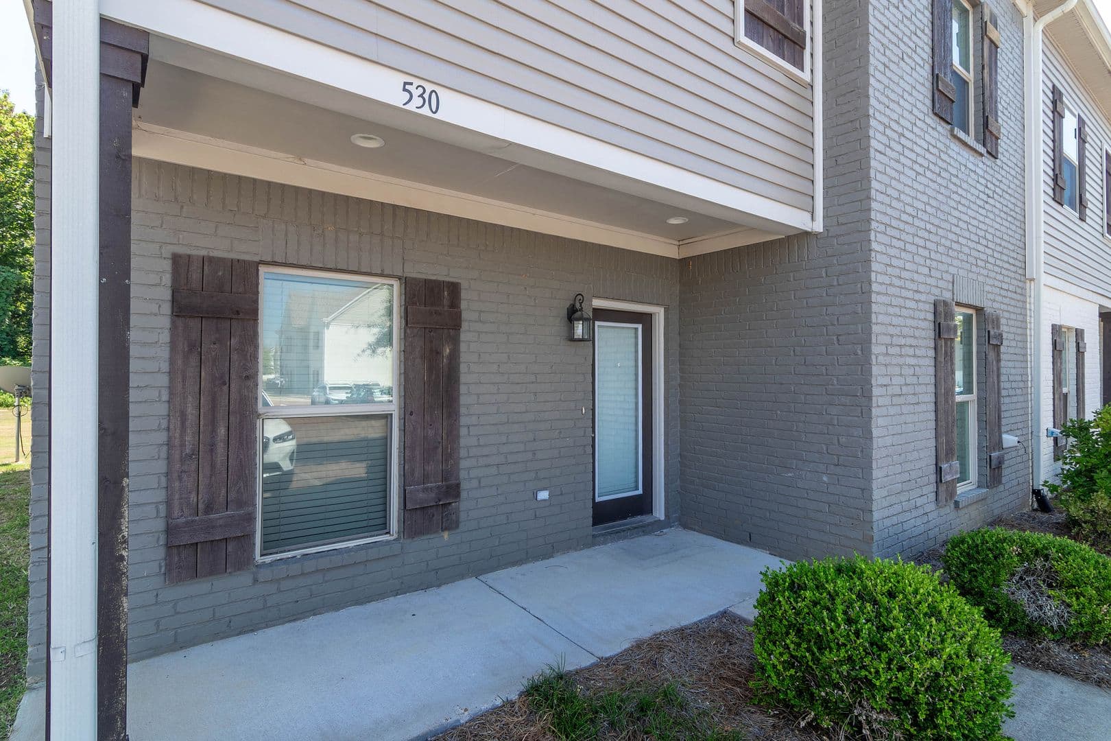 Oxford House: 530 Fifer Circle