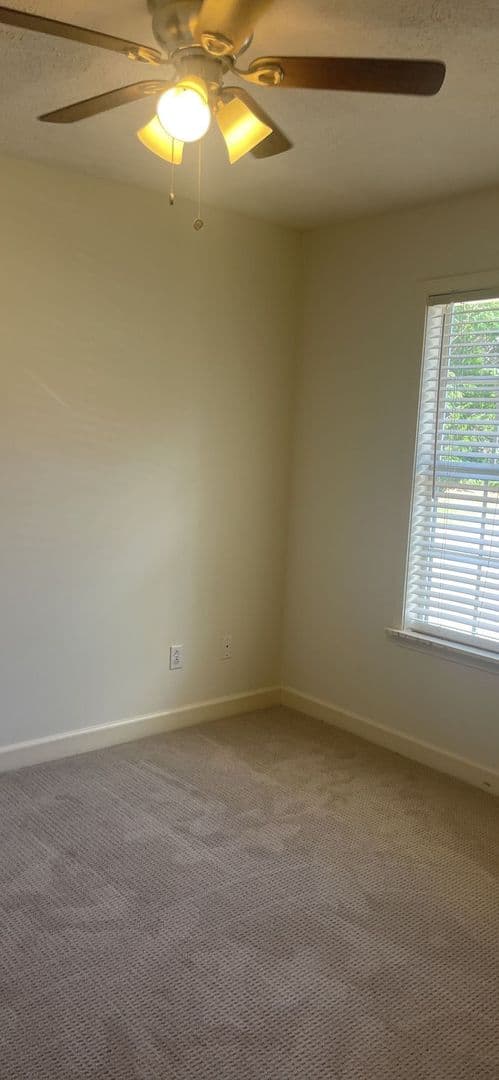Oxford House: 2109 Harris Drive #39