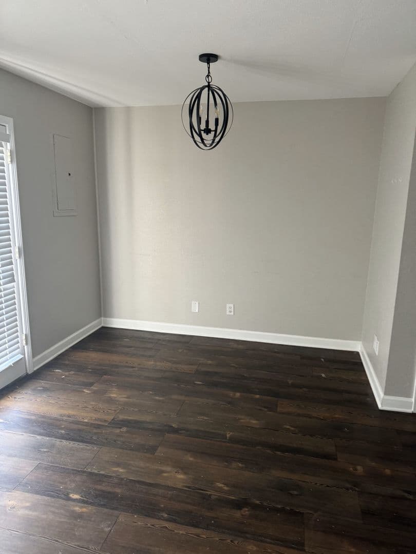 Oxford House: 1802 Jackson Ave W #68