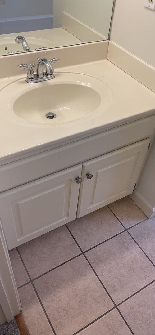 Oxford House: 2109 Harris Drive #39
