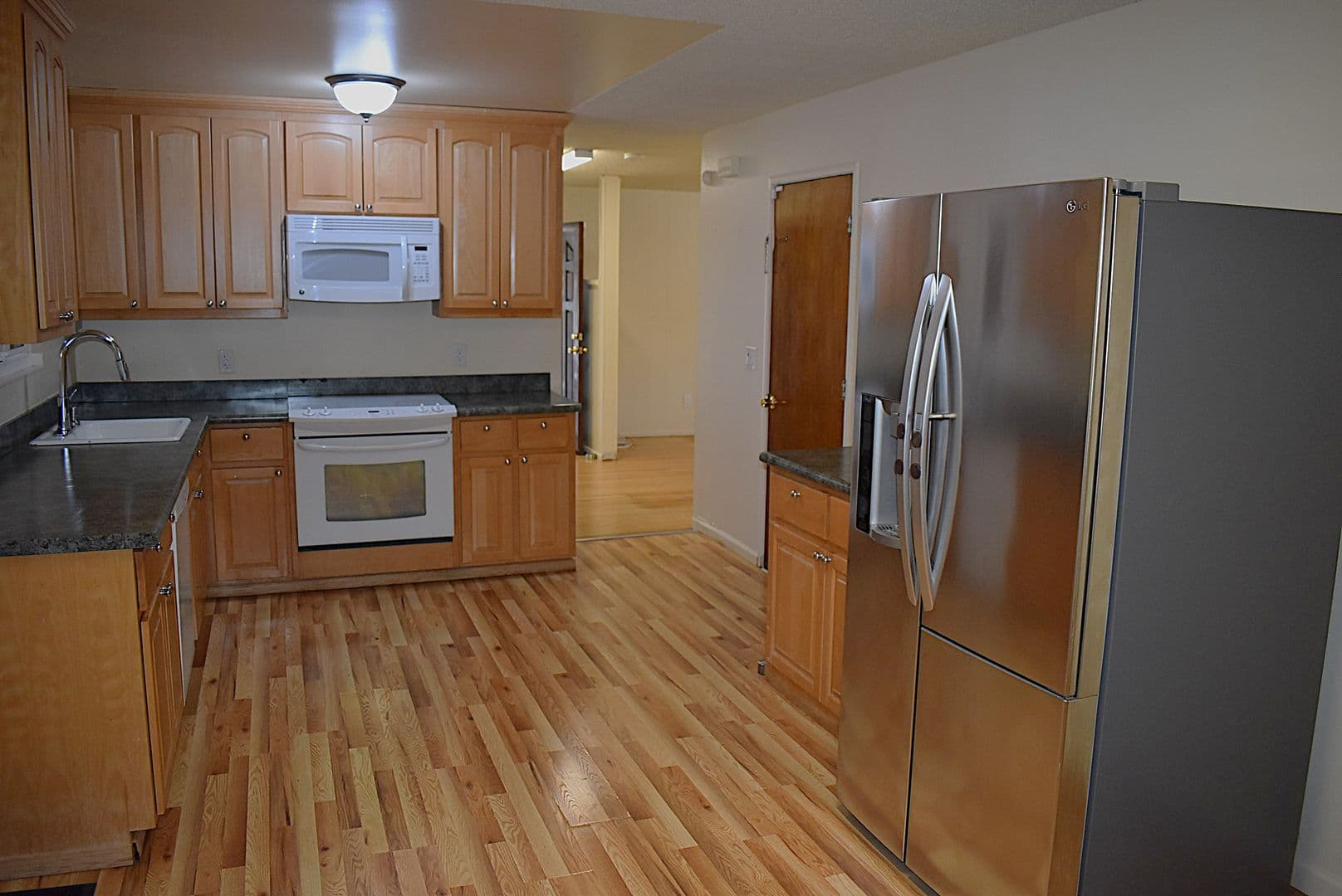 Fairfield House: 2042 Eagle Way