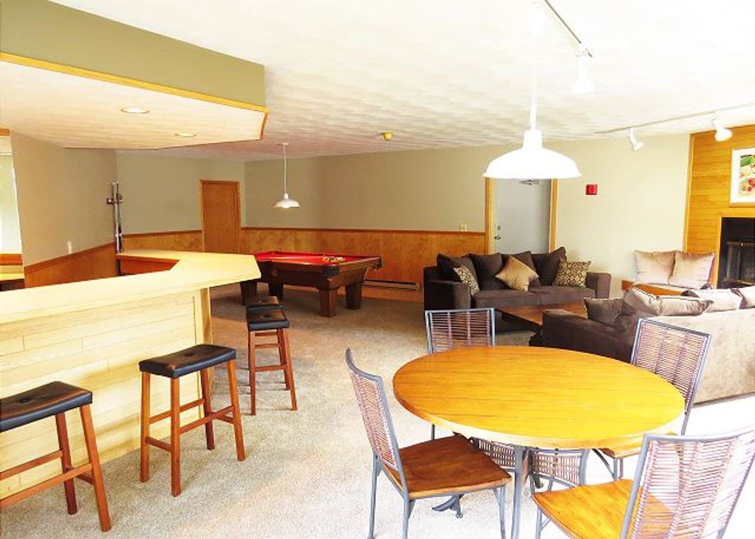Dillon Condo: East Bay 106