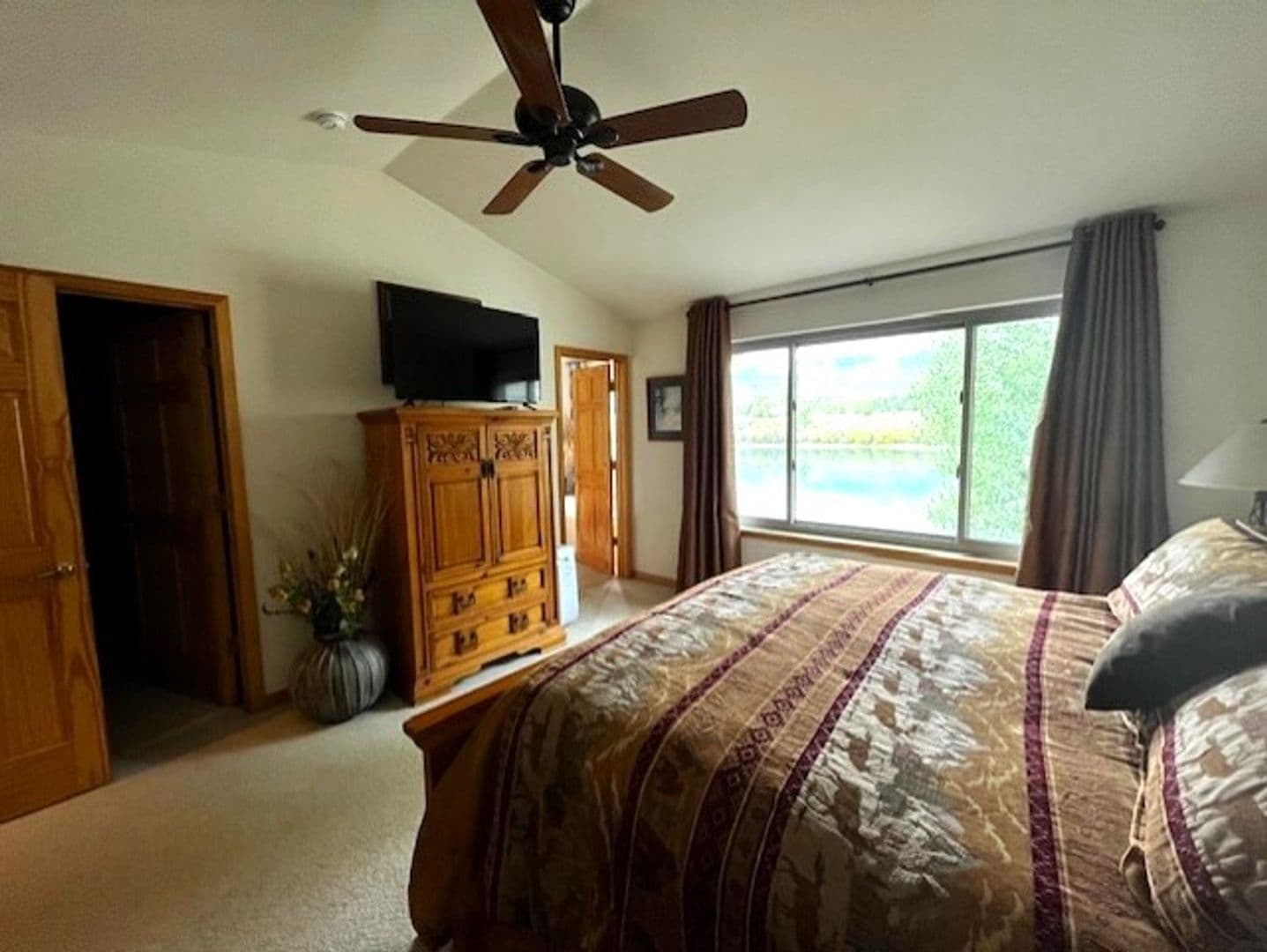 Silverthorne Townhome: 174 Robin Drive
