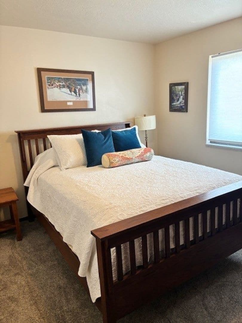Dillon Condo: Dillon Valley East S203