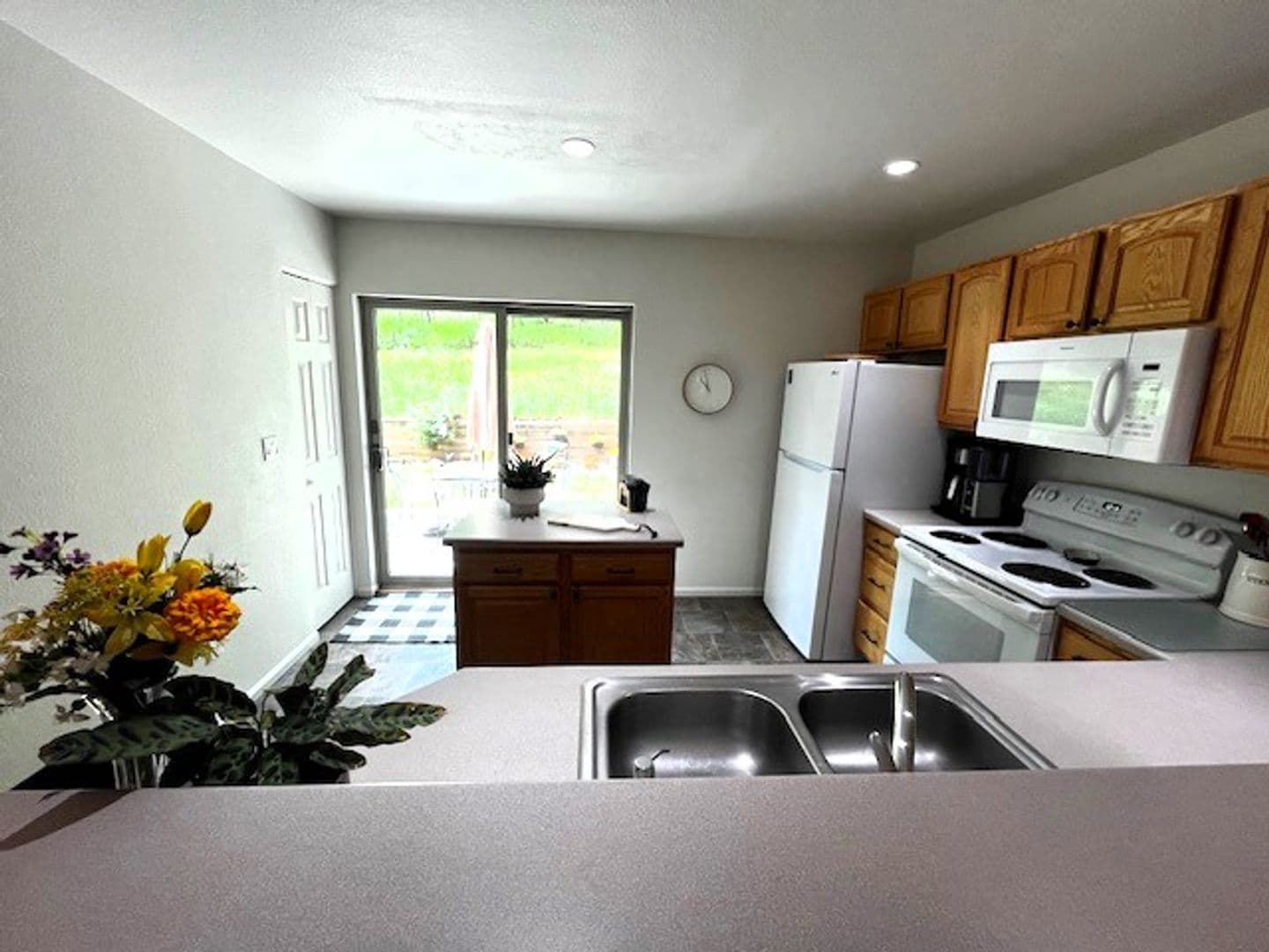 Silverthorne Townhome: 213 Kestrel Lane