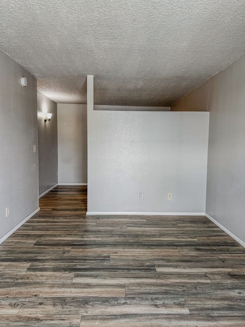 Tucson Apartment: 8477 E Broadway Boulevard