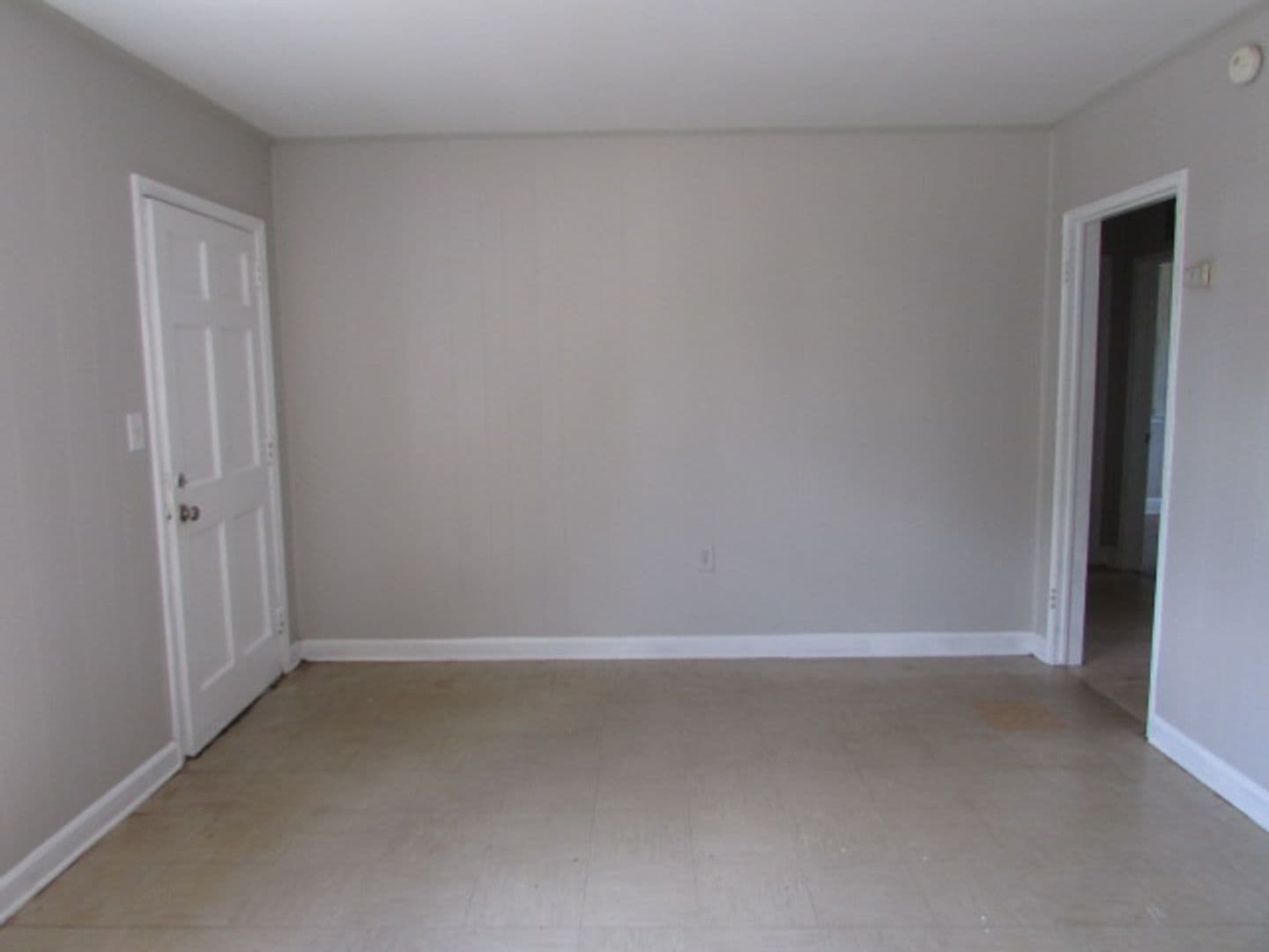 Sumter Apartment: 3 Dixie Drive