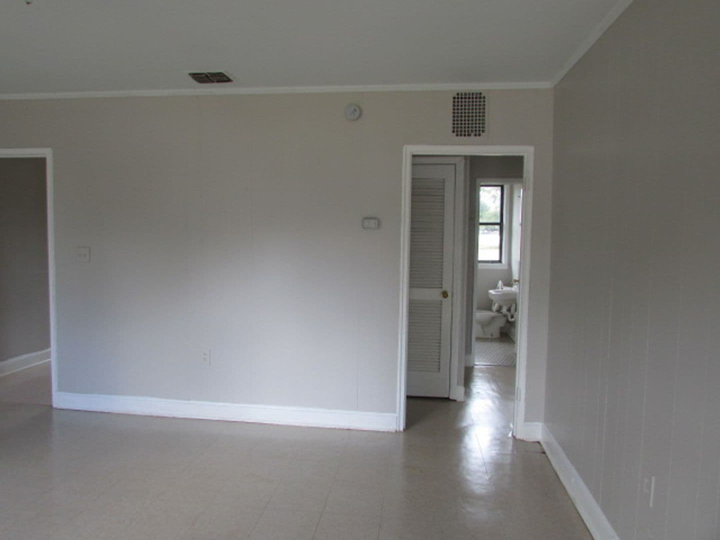 Sumter Apartment: 1 Dixie Drive