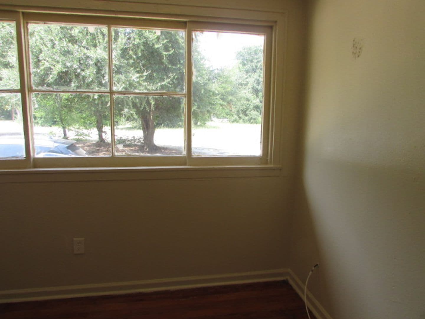 Sumter House: 123 Dixie Drive