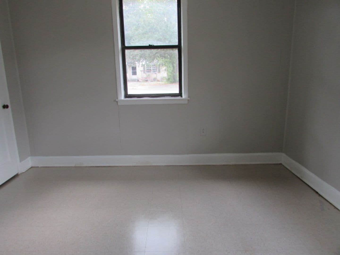 Sumter Apartment: 1 Dixie Drive