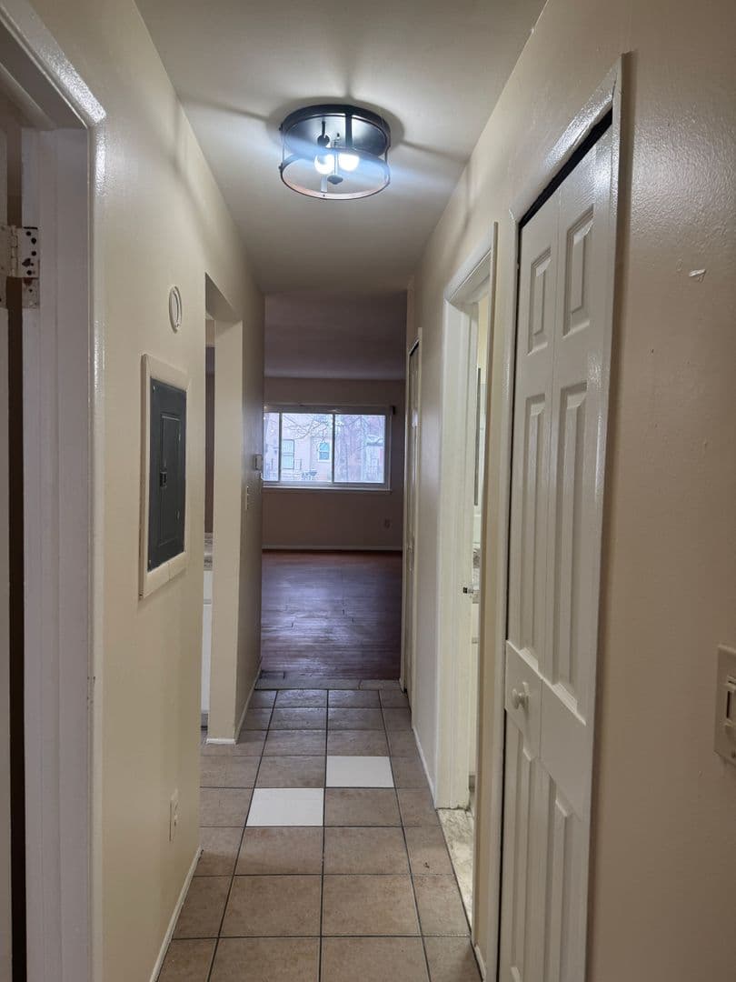 Detroit Apartment: 15800 Hubbell Street