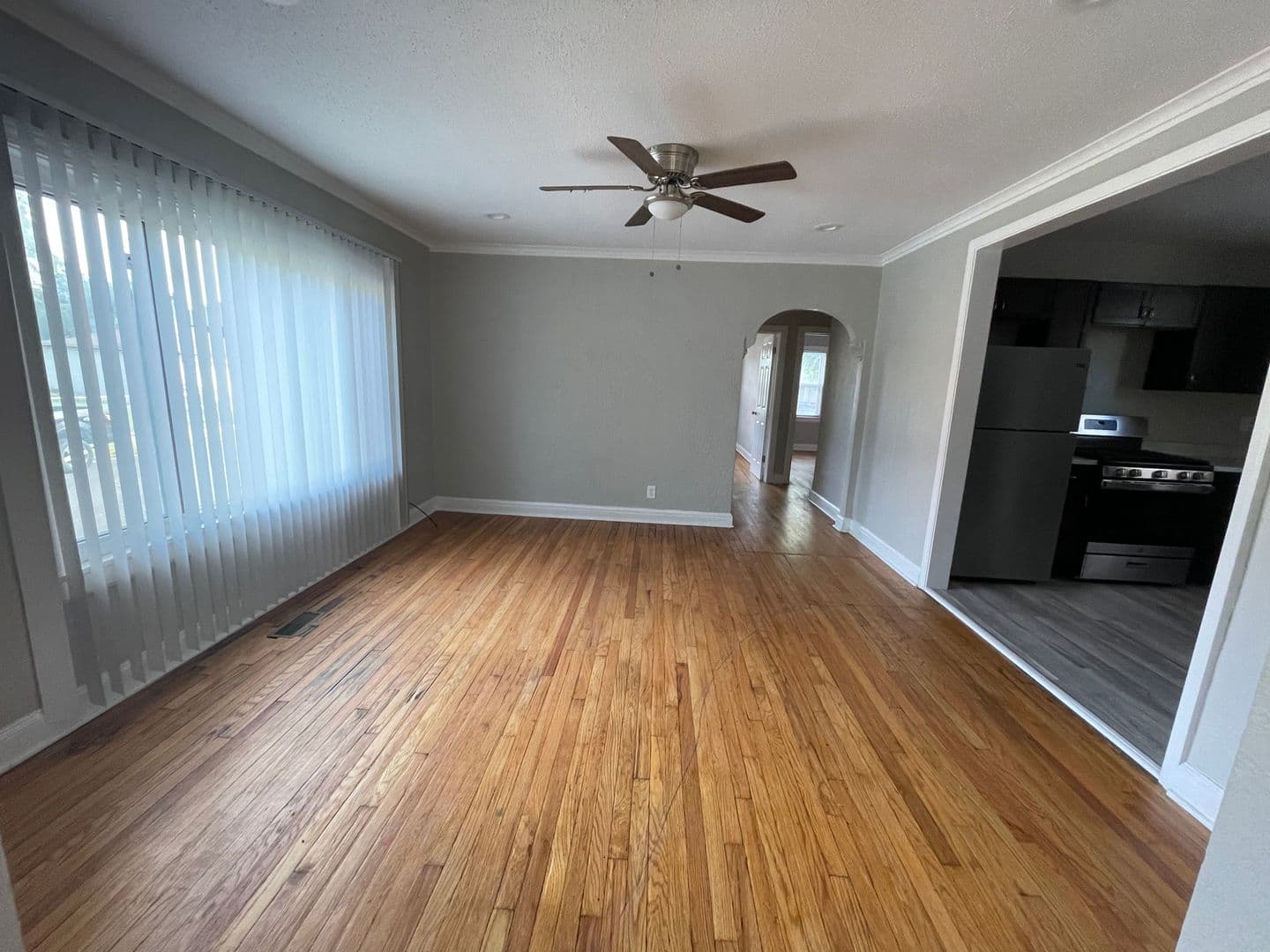 Detroit Apartment: 18714-16 Greenlawn St.
