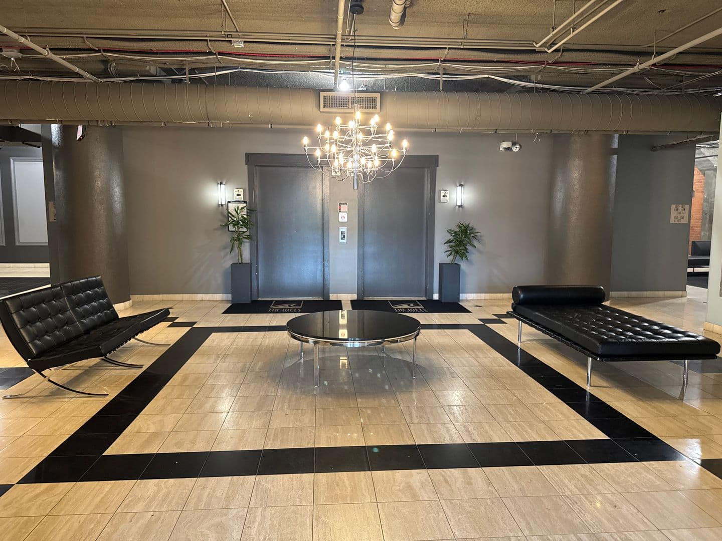 Detroit Condo: 6533 E Jefferson Ave - 114