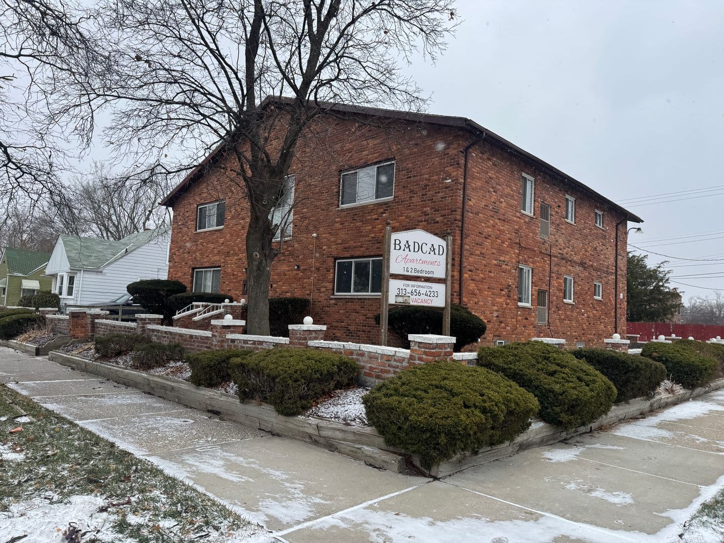 Detroit Apartment: 15800 Hubbell Street