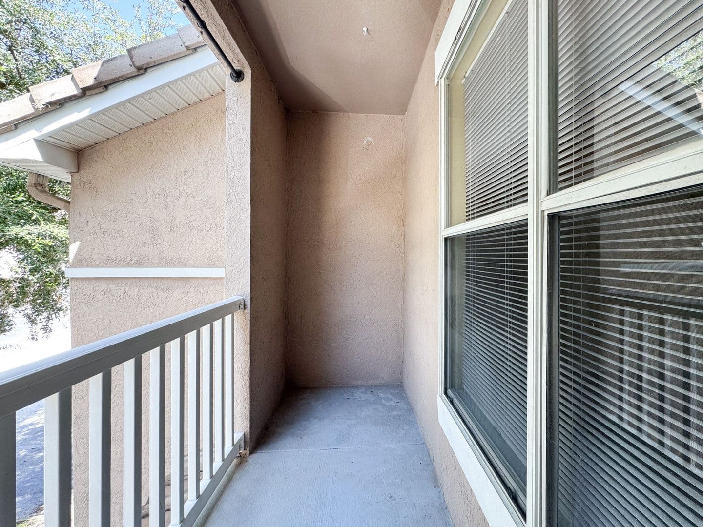 Tampa Condo: 10561 Villa View Circle