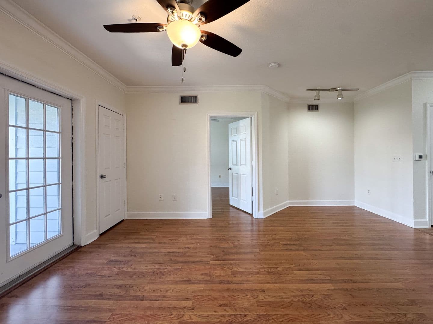Orlando Condo: 206 E South St