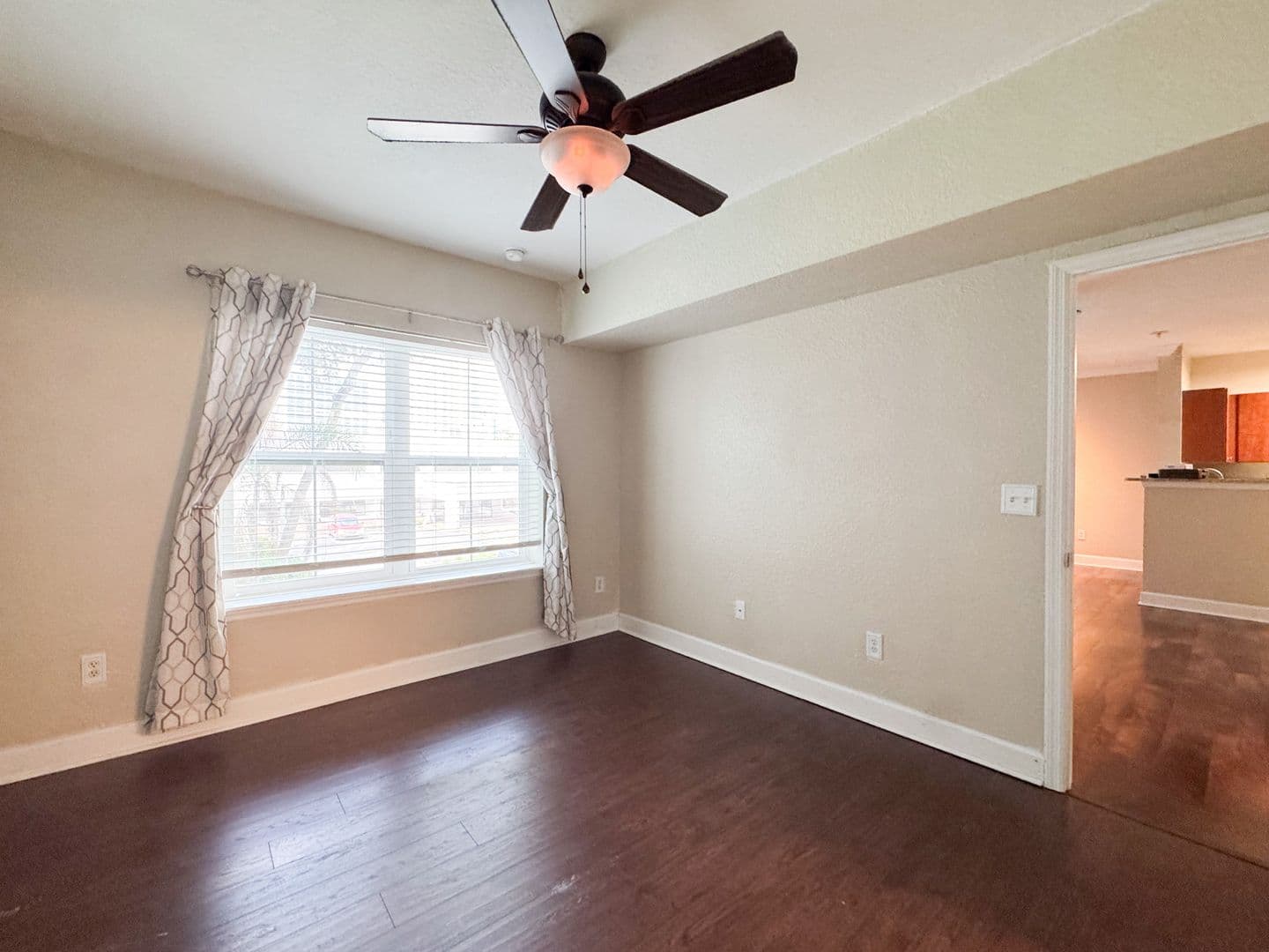 ORLANDO Condo: 304 E South St