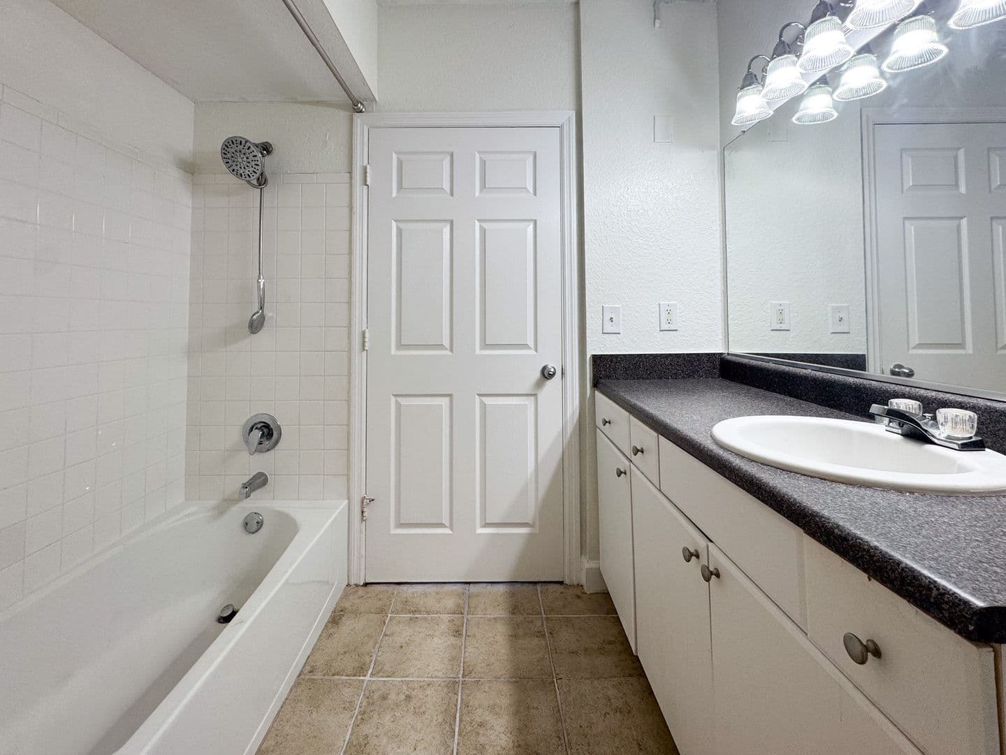 Orlando Condo: 206 E South St
