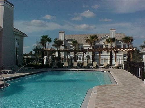 Tampa Condo: 10561 Villa View Circle