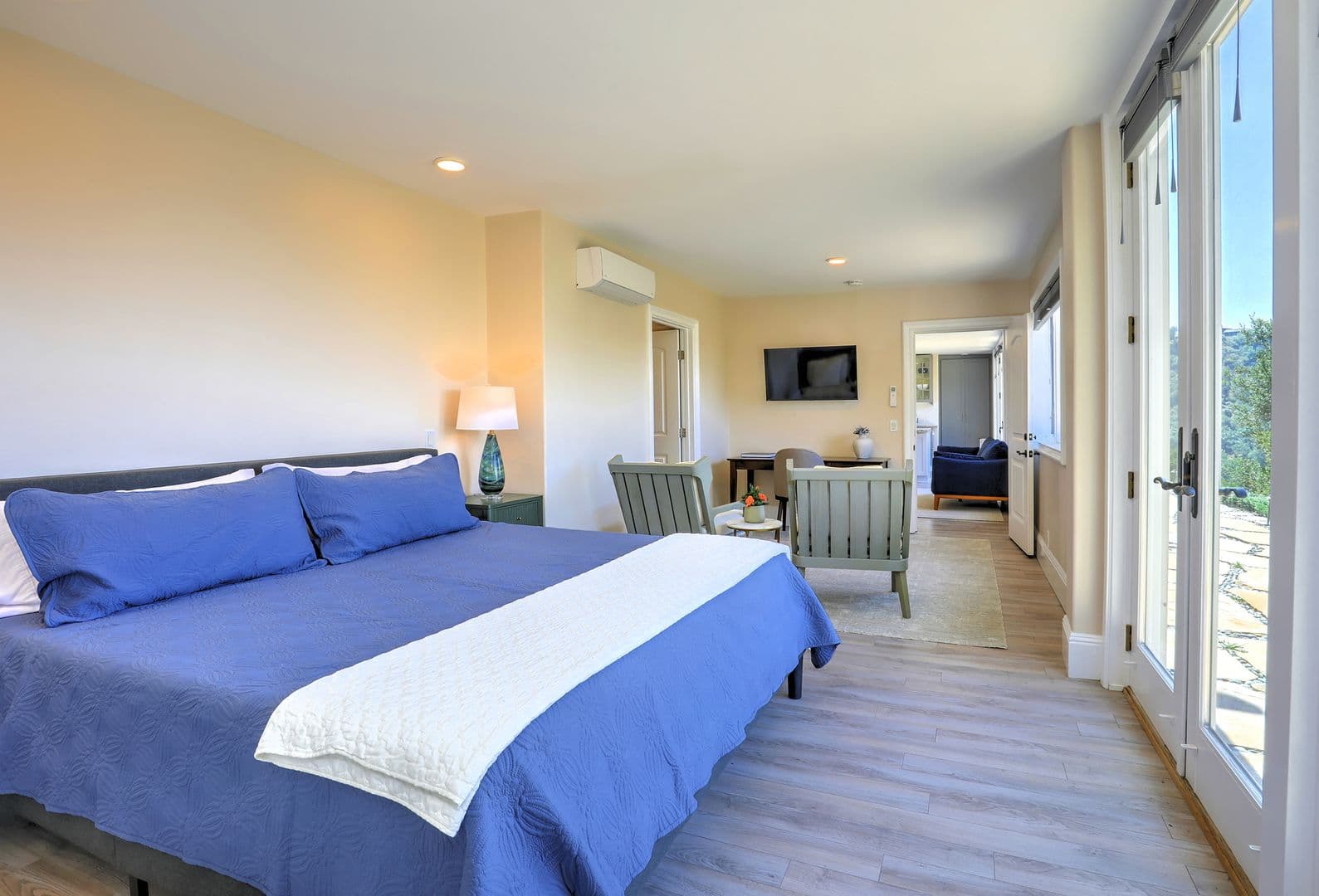 Santa Barbara House: 731 Las Canoas Pl- Unit A