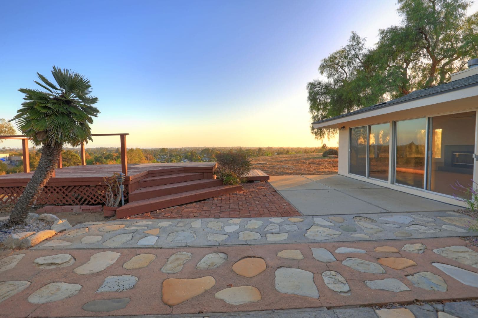 Goleta House: 5699 Via Salerno