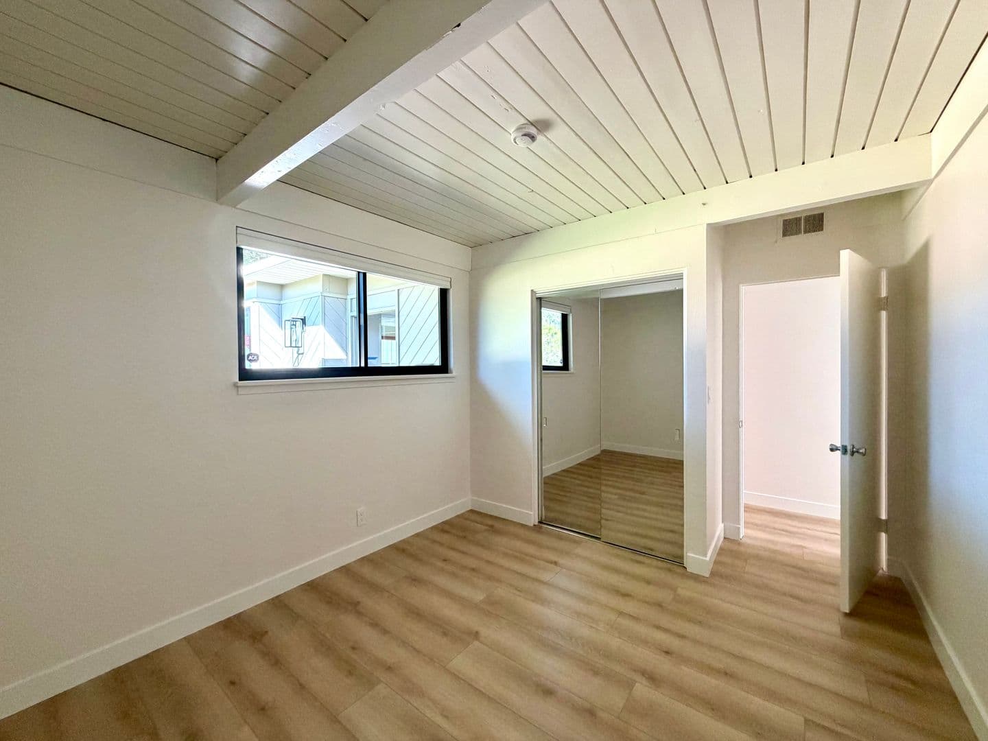 Santa Barbara House: 222 La Jolla Drive