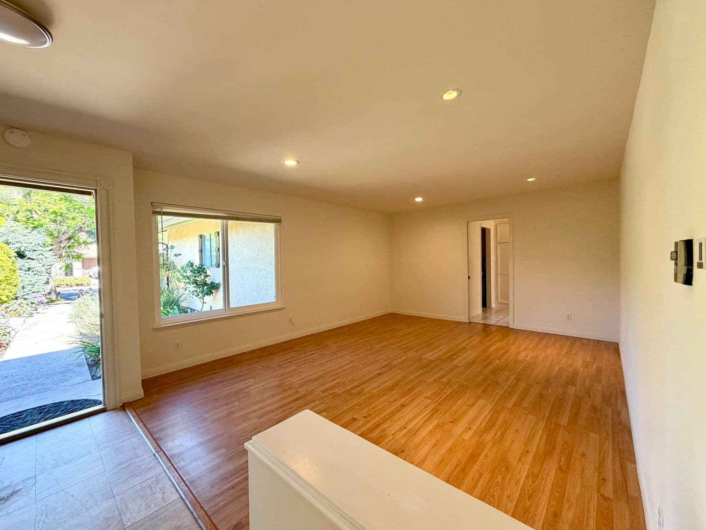 Santa Barbara House: 943 N Patterson Ave