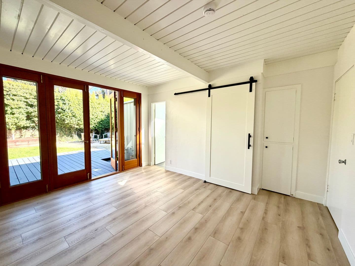 Santa Barbara House: 222 La Jolla Drive