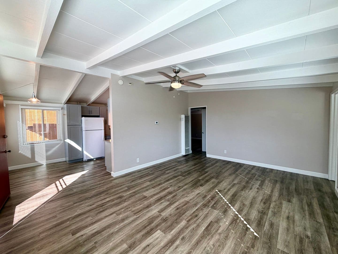 Santa Barbara House: 34 A Betty Drive