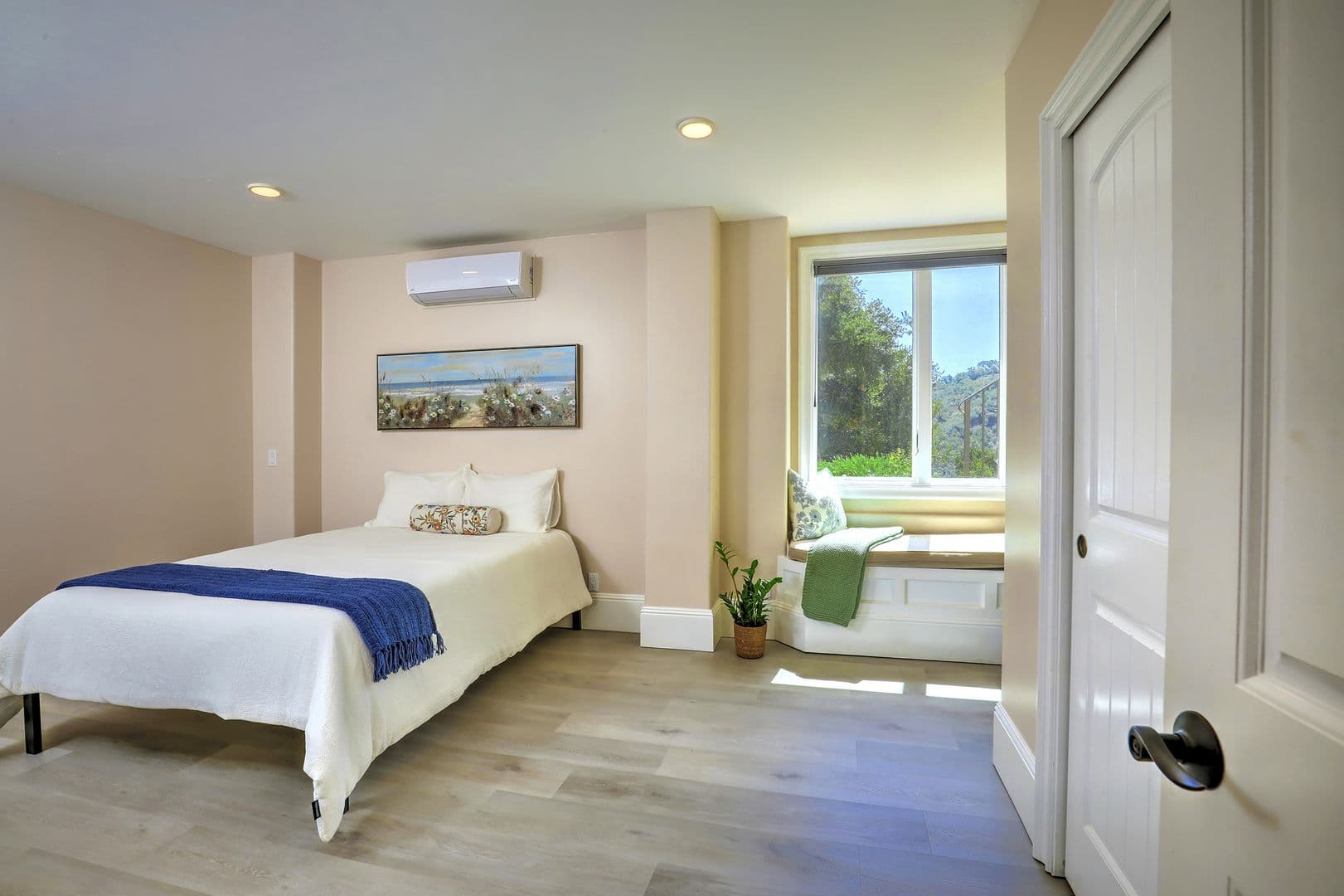 Santa Barbara House: 731 Las Canoas Pl- Unit A