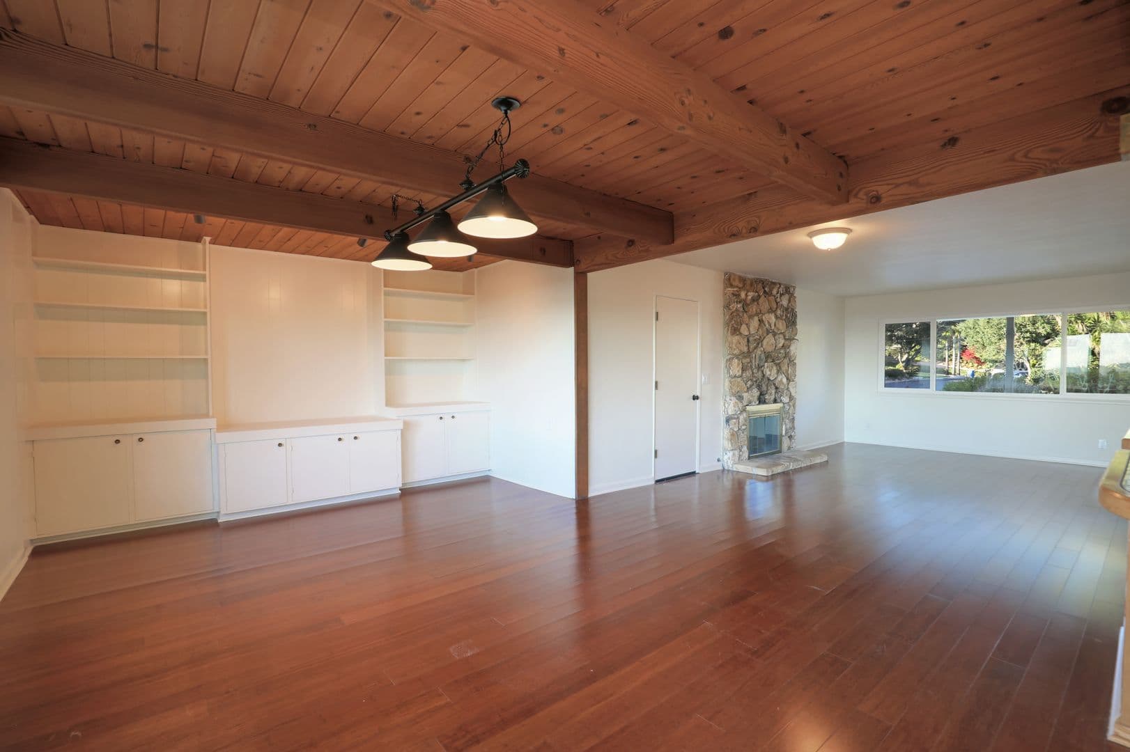 Goleta House: 5699 Via Salerno
