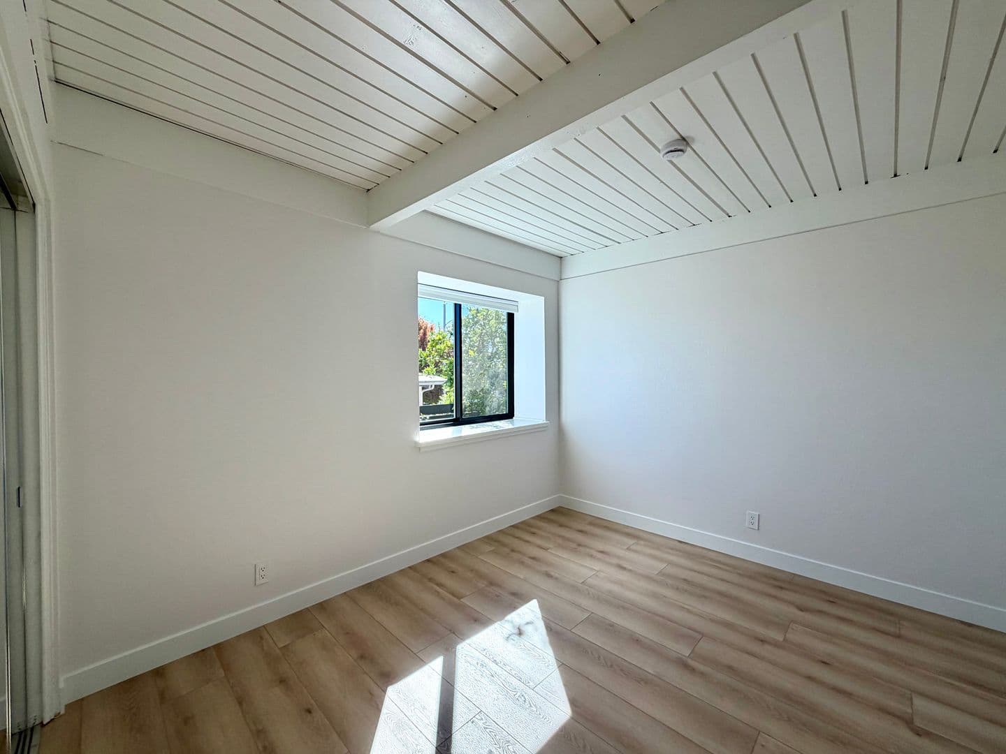 Santa Barbara House: 222 La Jolla Drive