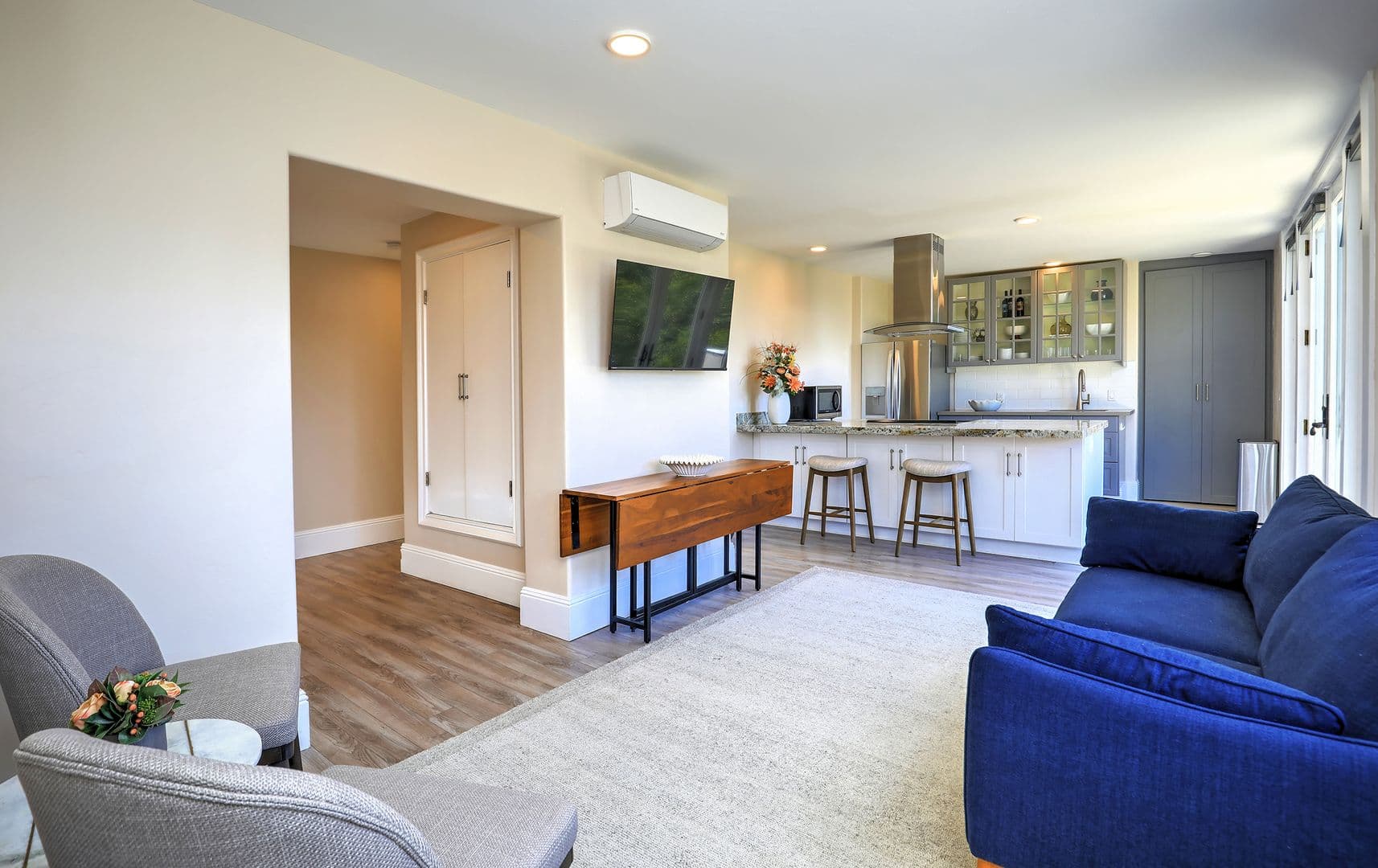 Santa Barbara House: 731 Las Canoas Pl- Unit A