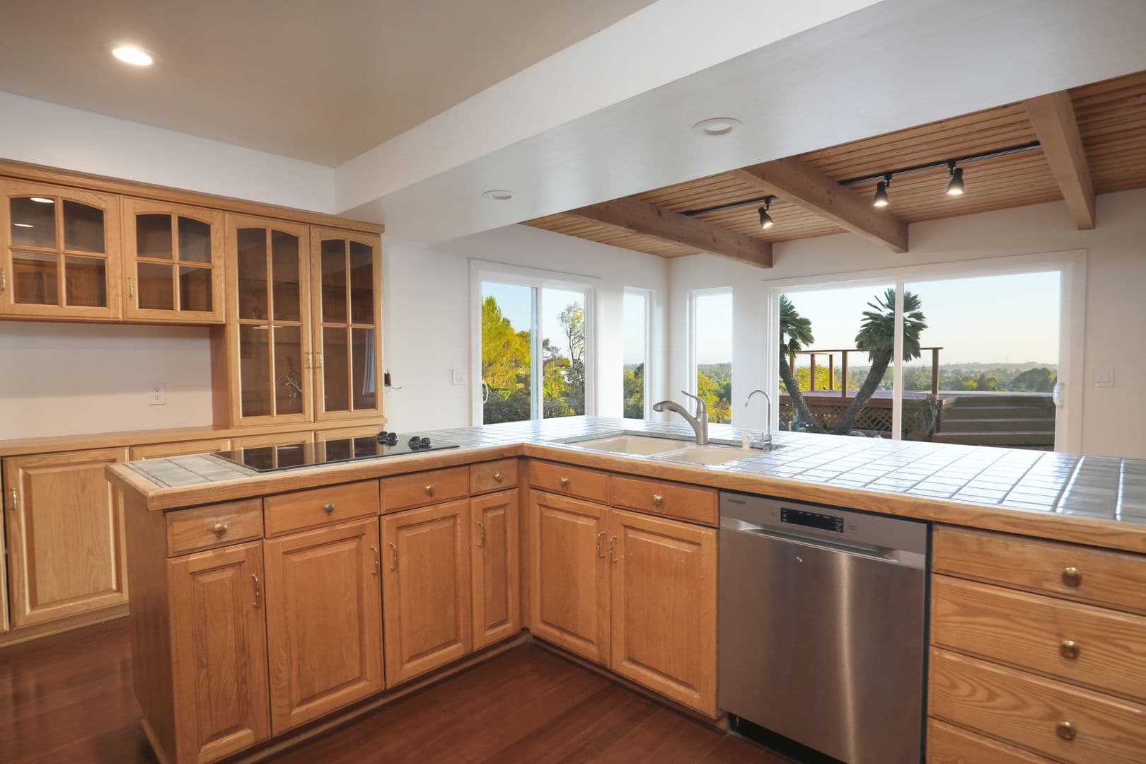 Goleta House: 5699 Via Salerno