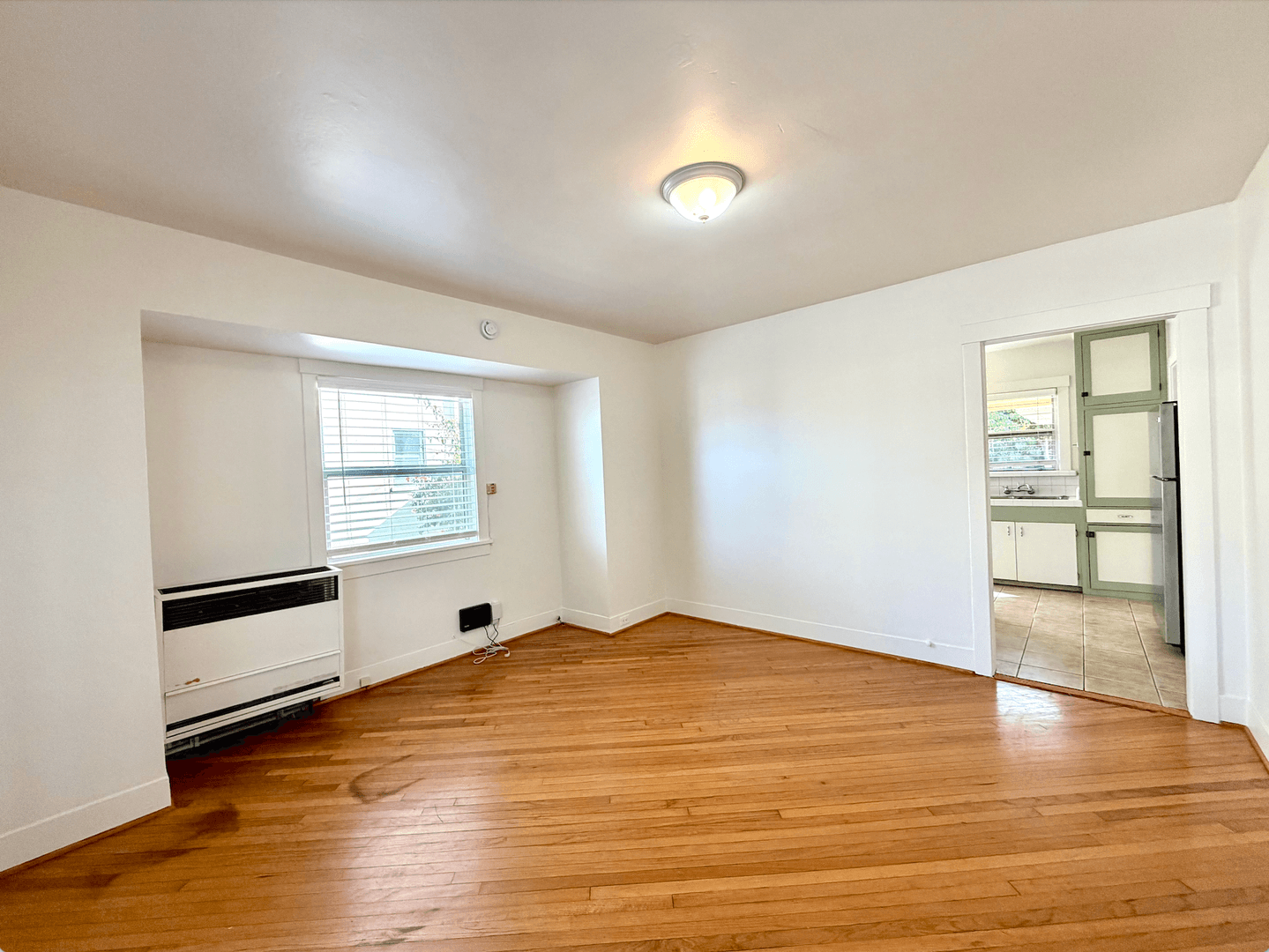 Santa Barbara House: 1325 Laguna St