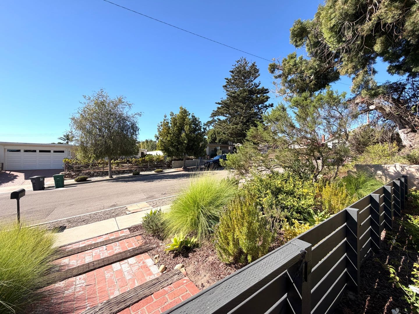 Santa Barbara House: 222 La Jolla Drive