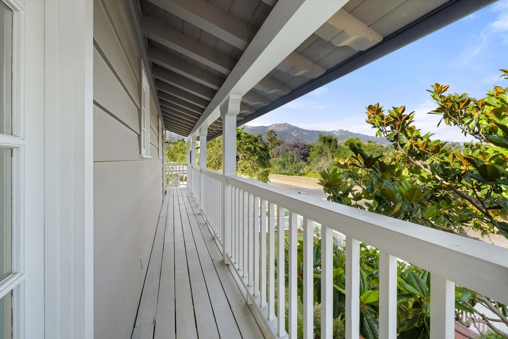 Santa Barbara House: 3735 Lincolnwood Dr.