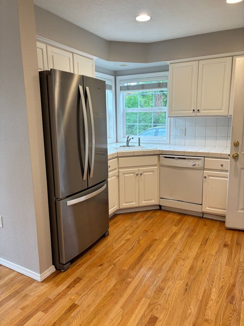 Portland House: 11950 NW Thompson Rd