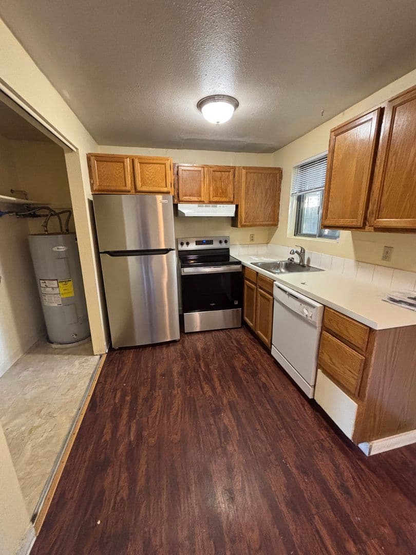 Beaverton Townhome: 4166 SW 170th Ave.