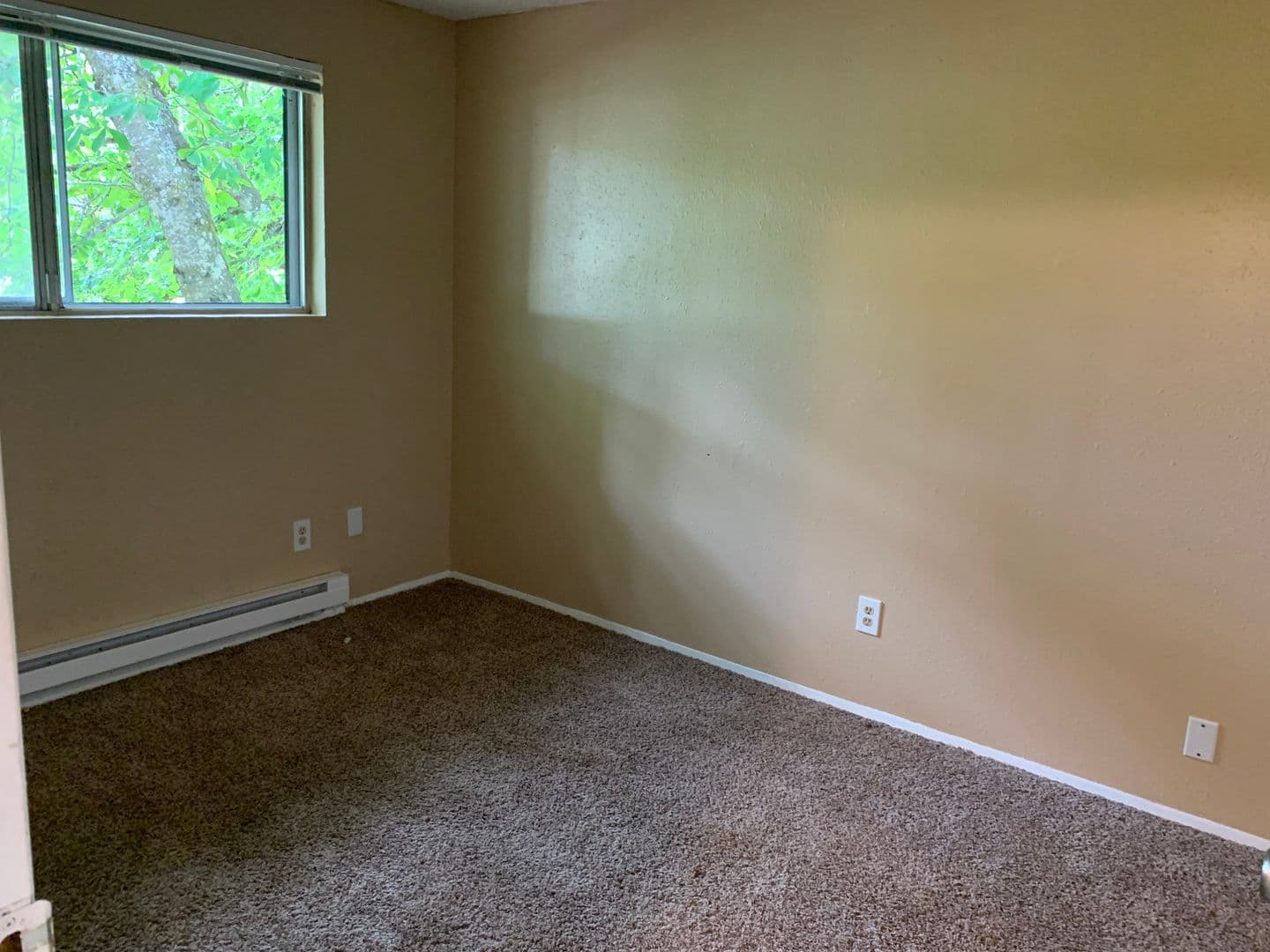 Beaverton Townhome: 4166 SW 170th Ave.